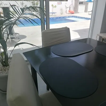 Villa Lava Ayía Nápa